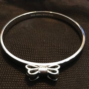Kate Spade New York Bow Bracelet in Silver